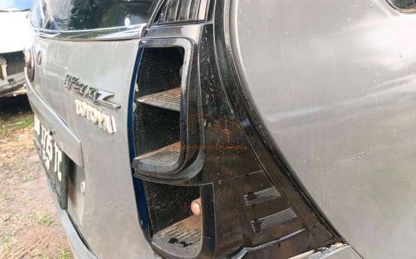 TOYOTA AVANZA 1.3 E