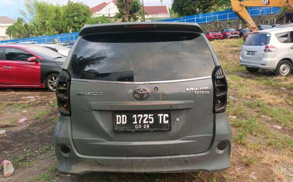 TOYOTA AVANZA 1.3 E