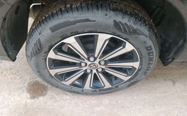 TOYOTA  AVANZA  1.5 G