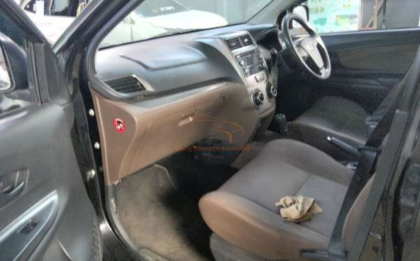 TOYOTA AVANZA 1.3 G