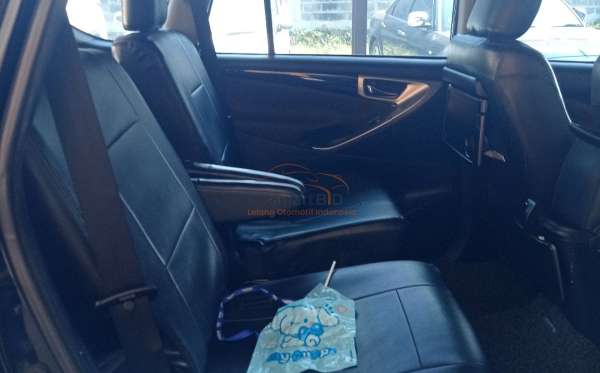 TOYOTA INNOVA 2.4 V