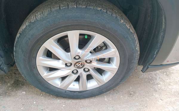 TOYOTA INNOVA ZENIX G