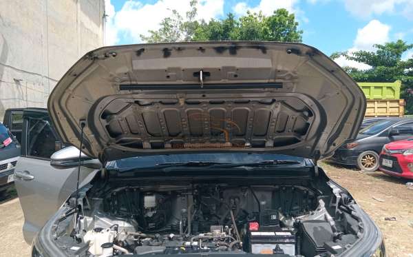 TOYOTA INNOVA ZENIX G