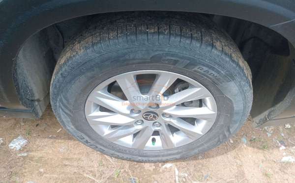 TOYOTA INNOVA ZENIX G
