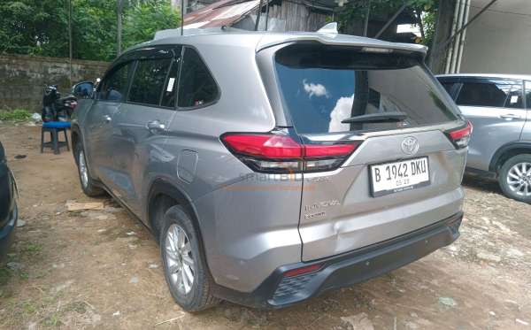 TOYOTA INNOVA ZENIX G