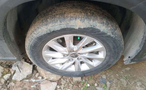 TOYOTA INNOVA ZENIX G