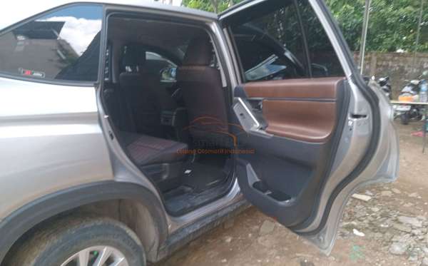 TOYOTA INNOVA ZENIX G