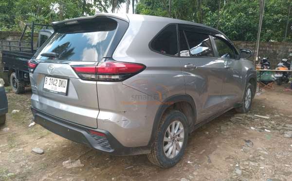 TOYOTA INNOVA ZENIX G