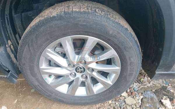 TOYOTA INNOVA ZENIX G