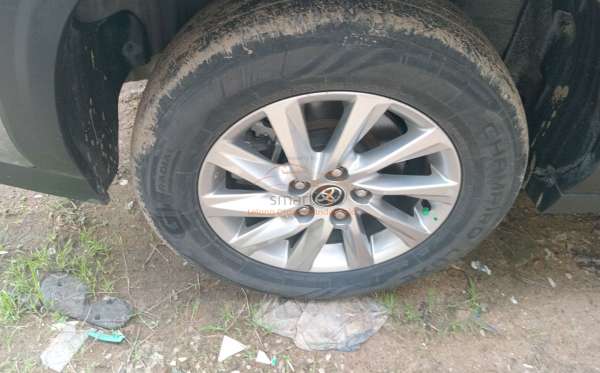 TOYOTA INNOVA ZENIX G