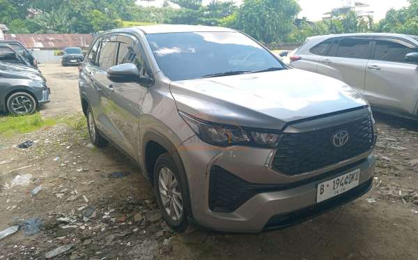 TOYOTA INNOVA ZENIX G
