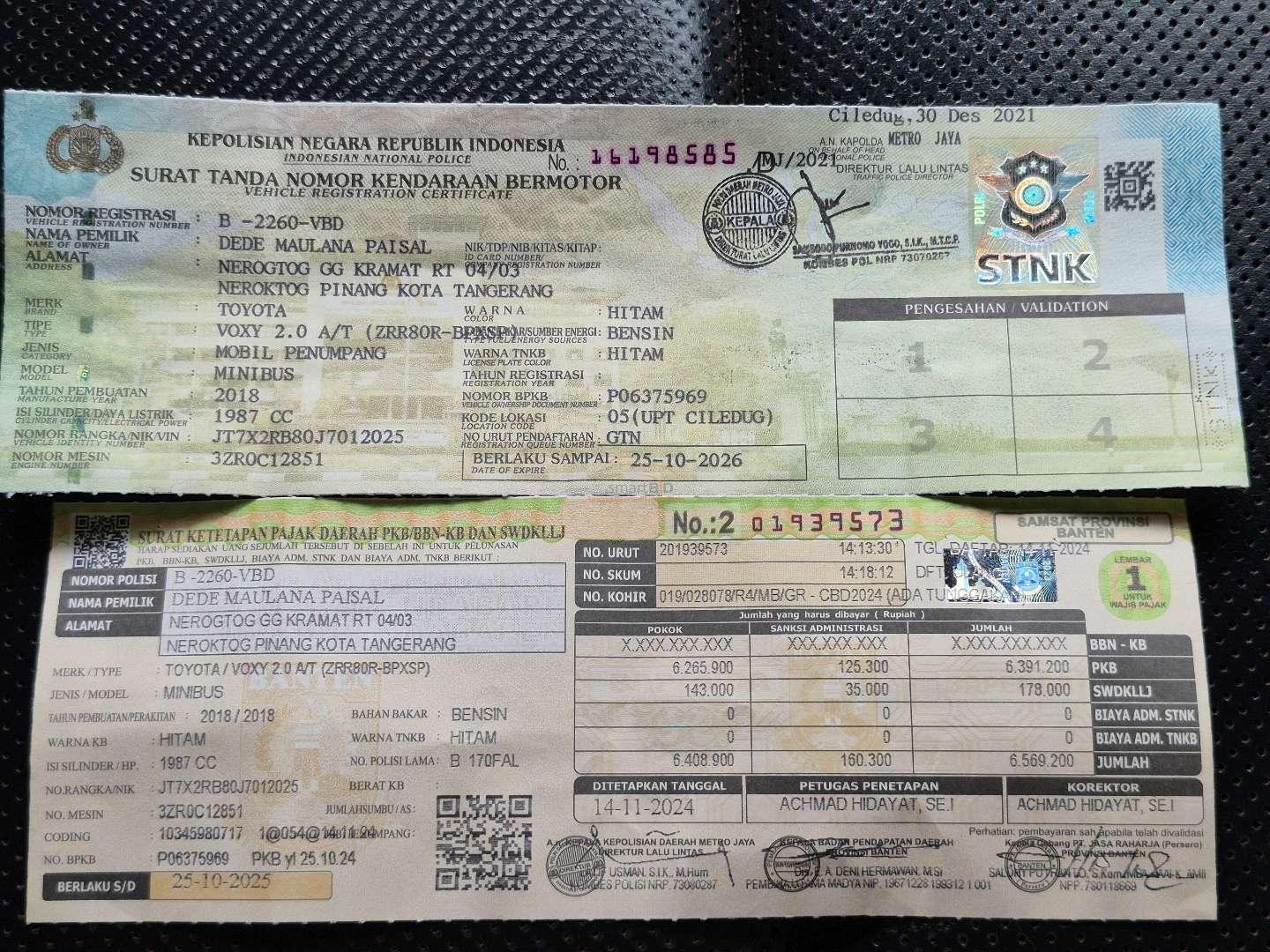 TOYOTA VOXY 2.0 AT