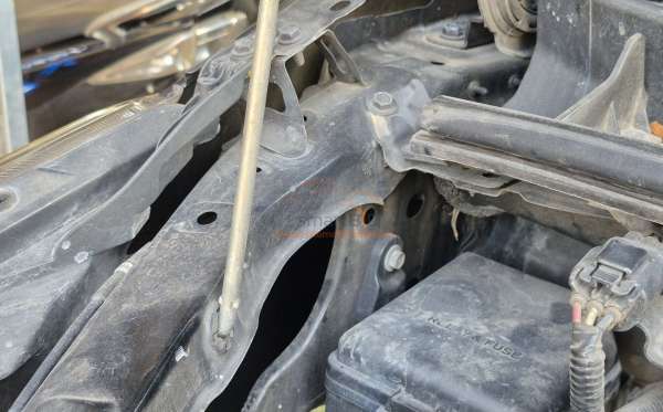 TOYOTA VOXY 2.0 AT