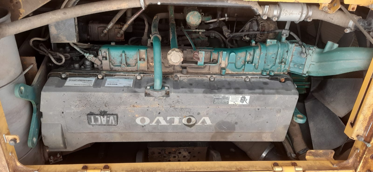 VOLVO EXCAVATOR