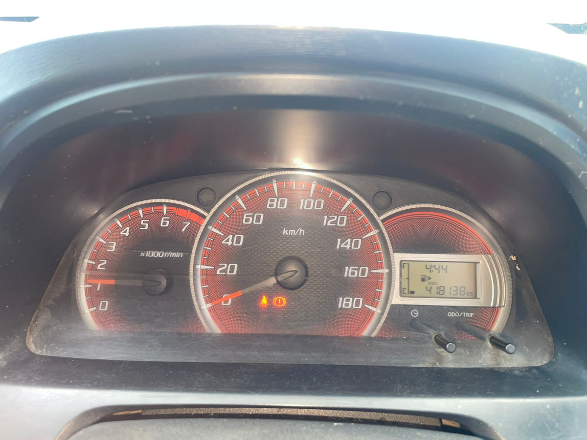 TOYOTA  AVANZA