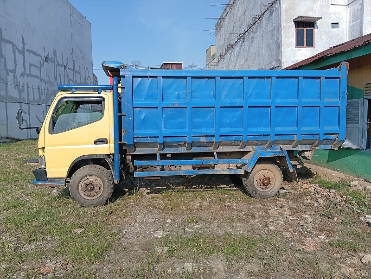 MITSUBISHI  FE  74 HDV