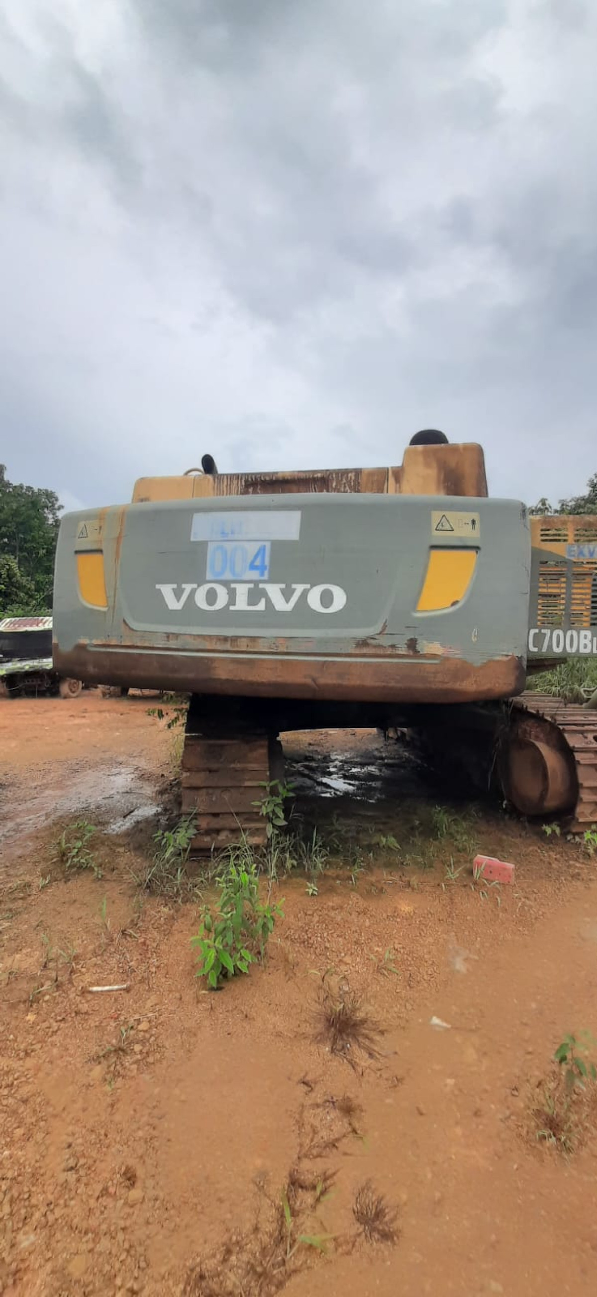 VOLVO EXCAVATOR