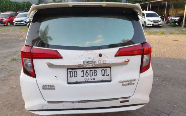 DAIHATSU SIGRA R
