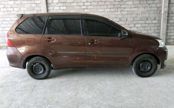 DAIHATSU XENIA 1.3