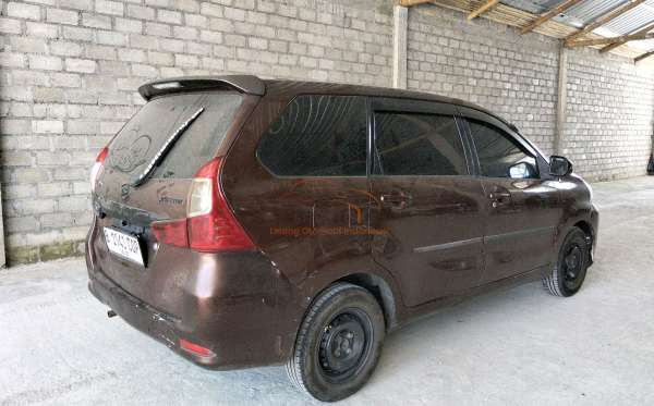 DAIHATSU XENIA 1.3