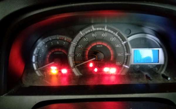DAIHATSU XENIA 1.3