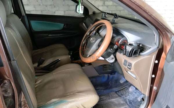 DAIHATSU XENIA 1.3