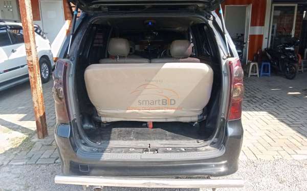 DAIHATSU XENIA