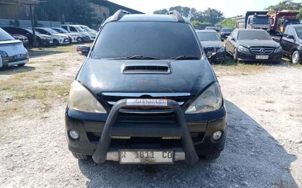 DAIHATSU XENIA