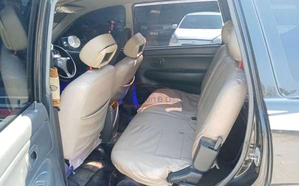 DAIHATSU XENIA