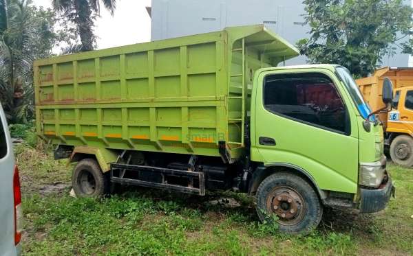 HINO  XZU349R