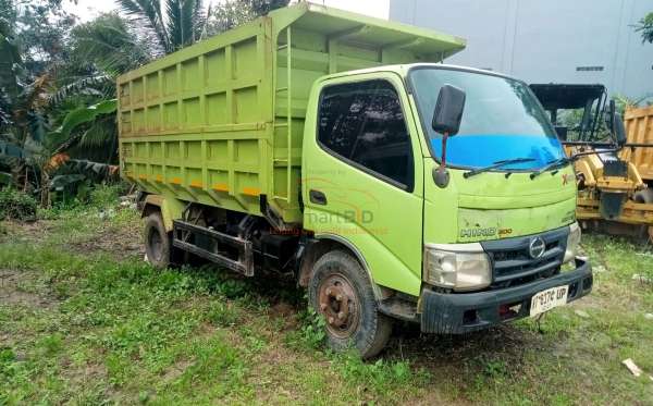 HINO  XZU349R