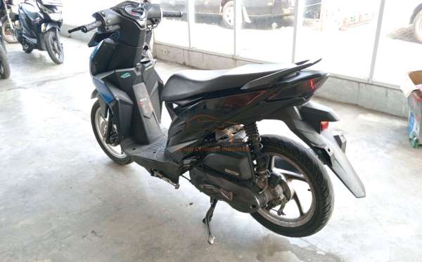 HONDA  BEAT