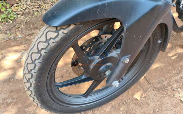 HONDA CB 150 Verza