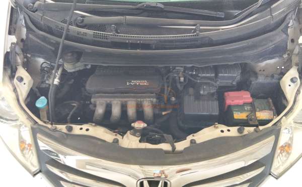 HONDA FREED GB3 1.5 E