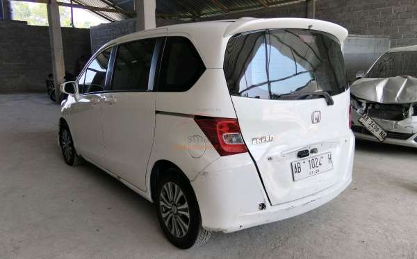 HONDA FREED GB3 1.5 E