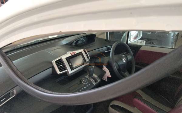 HONDA FREED GB3 1.5 E