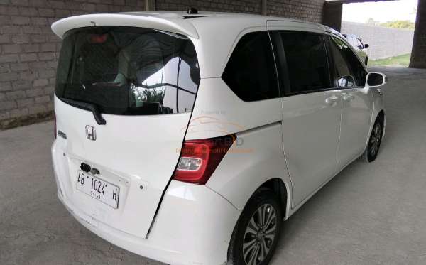 HONDA FREED GB3 1.5 E