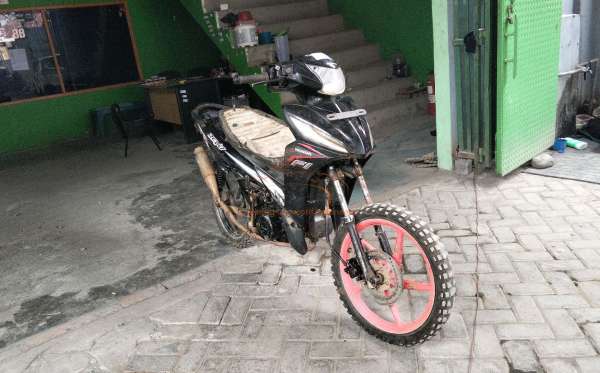 HONDA REVO X