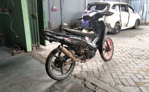 HONDA REVO X