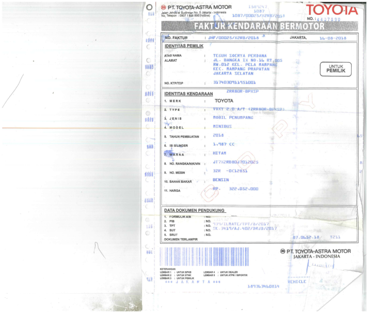 TOYOTA VOXY 2.0 AT