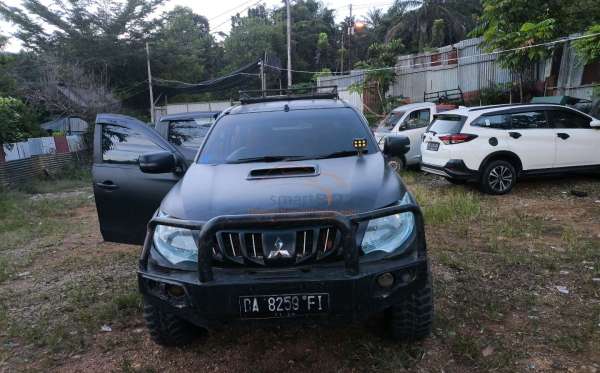 MITSUBISHI DC EXCEED (4X4)