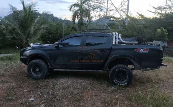 MITSUBISHI DC EXCEED (4X4)