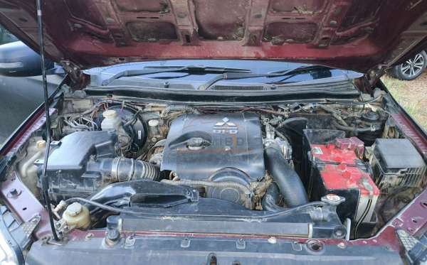 MITSUBISHI DC EXCEED (4X4)