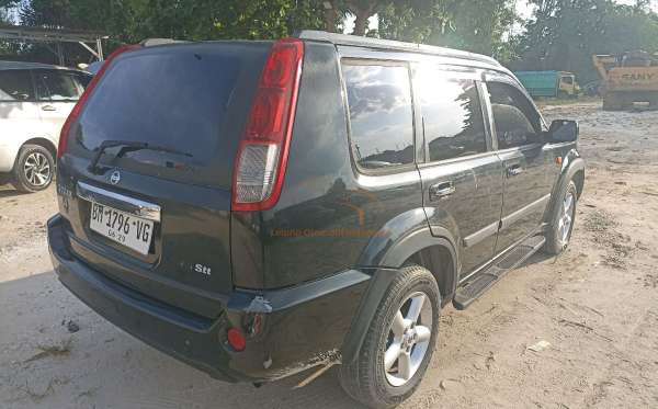NISSAN X TRAIL 2.5