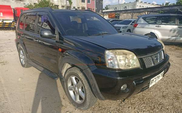 NISSAN X TRAIL 2.5