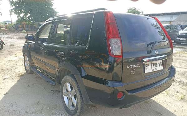 NISSAN X TRAIL 2.5