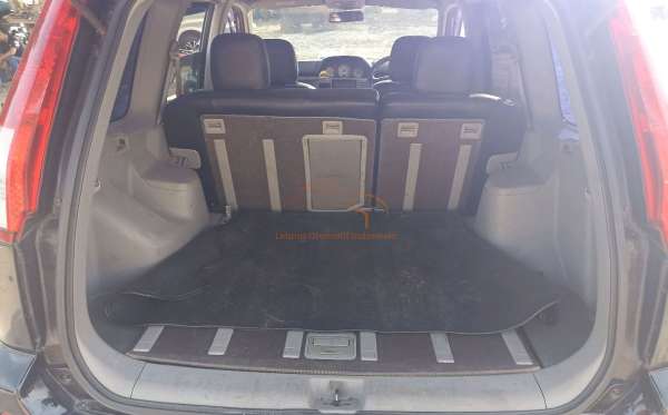NISSAN X TRAIL 2.5