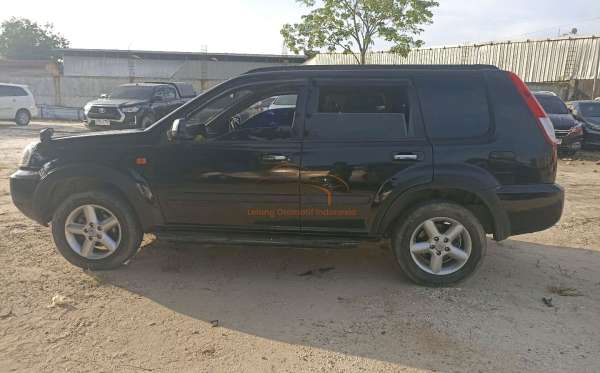NISSAN X TRAIL 2.5