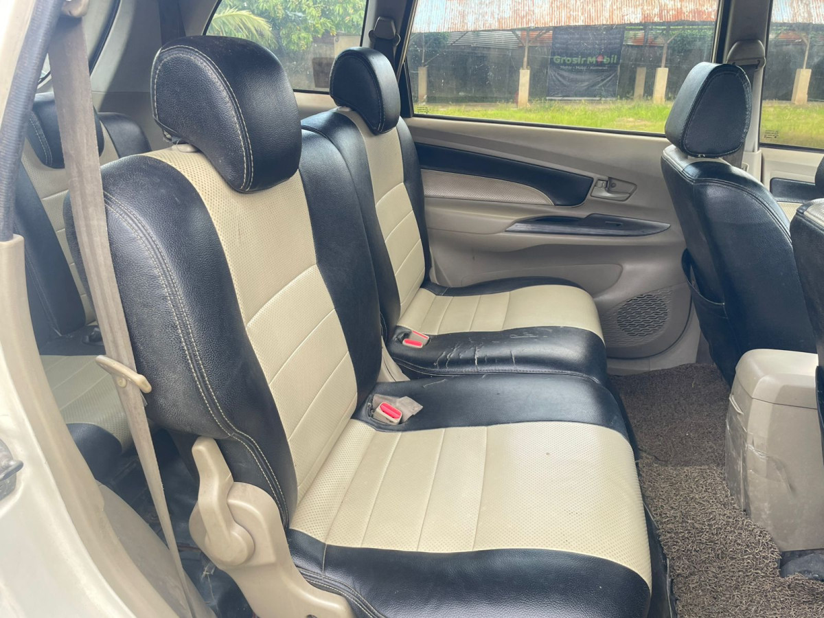 TOYOTA  AVANZA