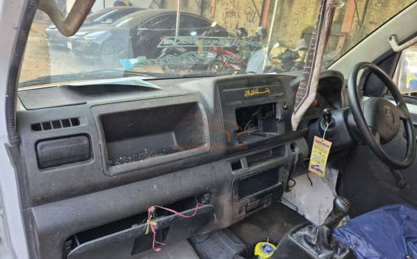 SUZUKI MEGA CARRY PU